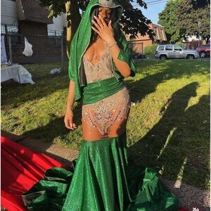 custom made emerald green prom dress could fit a size S-M